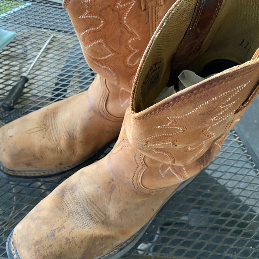 Men’s Ariat Steel Toe 11EE work boots